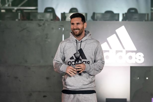 Mối quan hệ giữa Nike, adidas và Messi